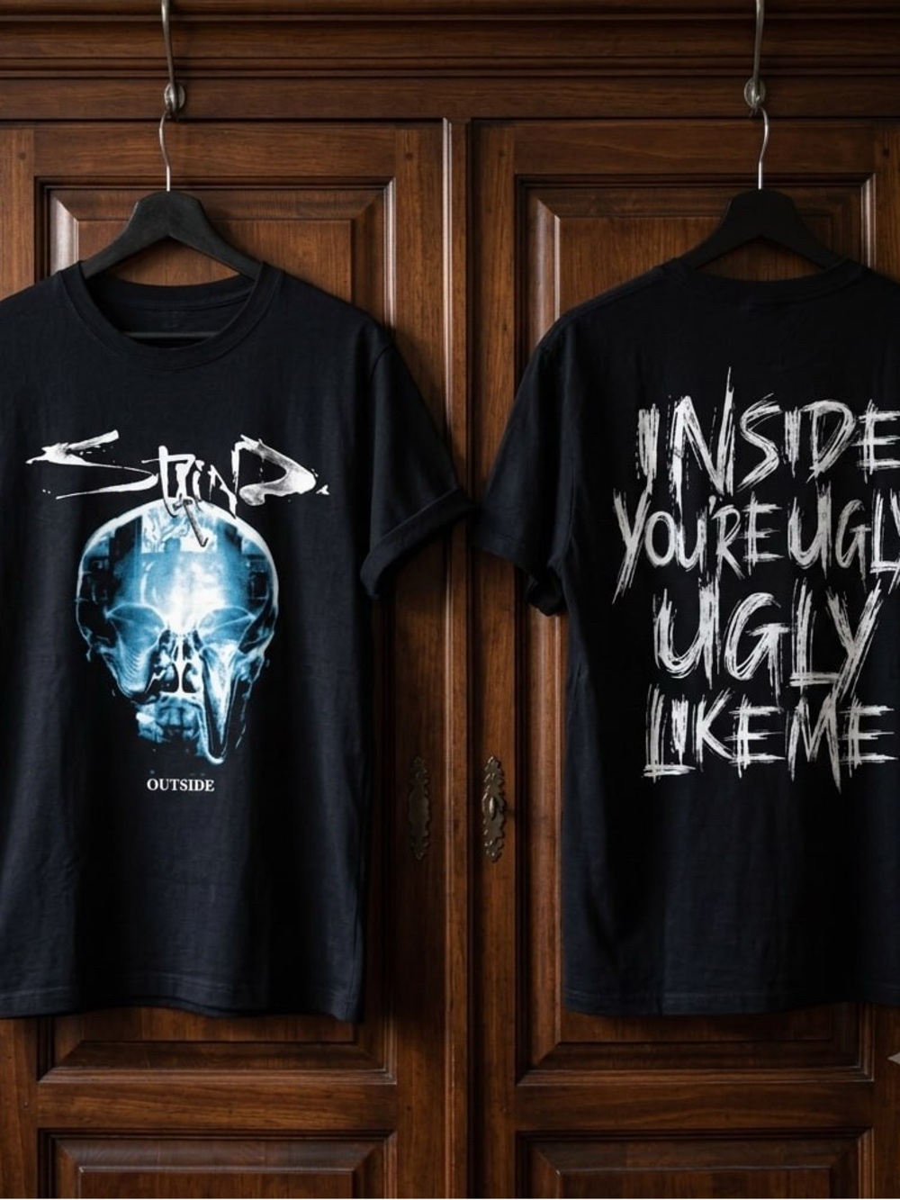 Stained Outside Black Short-Sleeve Graphic Skull Tee with Blue Print